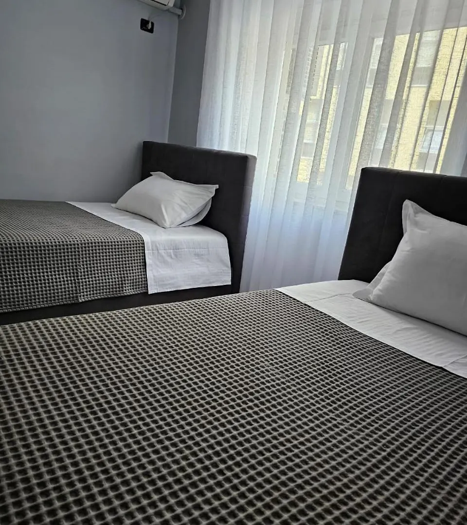 Appartement Edi'S Apartment-Cozy Stay In The Center Tirana